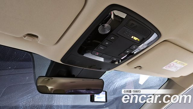 Kia Canival 2021 — photo 18