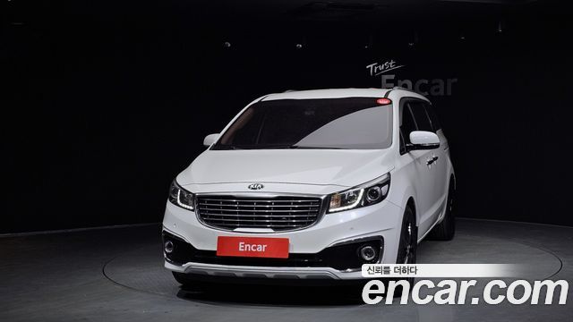 Kia Canival 2017 — photo 3
