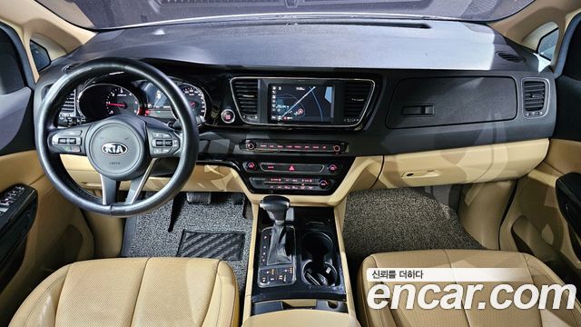 Kia Canival 2017 — photo 7