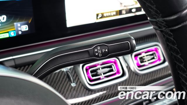 Mercedes-Benz GLE-Class 2023 — photo 9