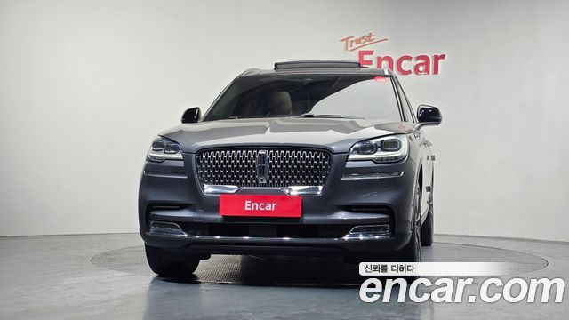 Lincoln Aviator 2023 — photo 3