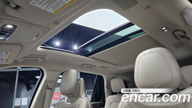 Lincoln Aviator 2023 — photo 19