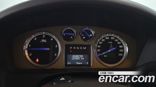 Cadillac Escalade 2012 — photo 8