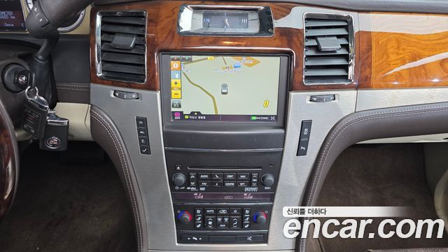 Cadillac Escalade 2012 — photo 15