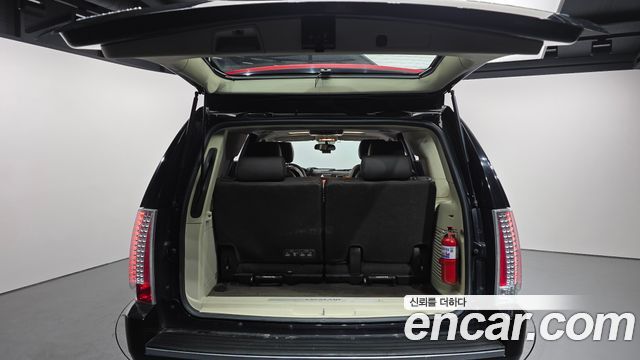 Cadillac Escalade 2012 — photo 20