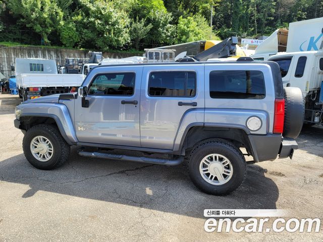 Hummer H3 2008 — photo 2