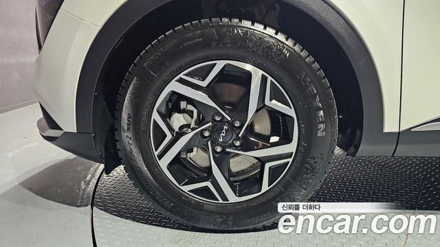 Kia Sportage 2023 — photo 5