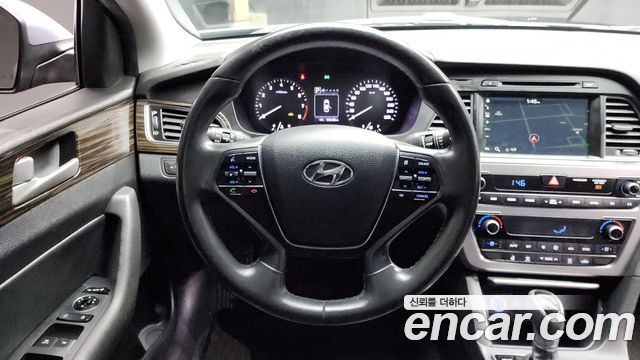 Hyundai Sonata 2016 — photo 13