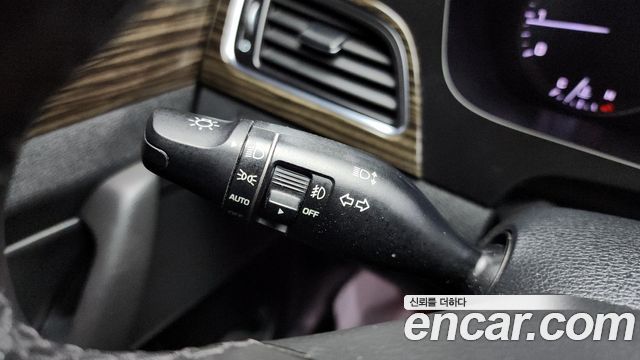 Hyundai Sonata 2016 — photo 19