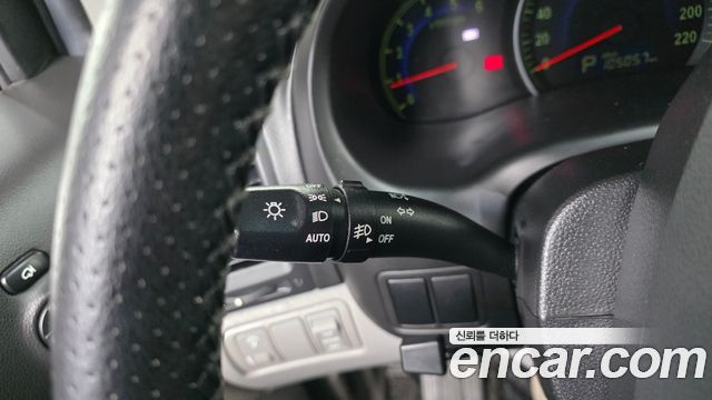 Kia Canival 2010 — photo 17