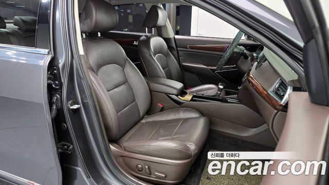 Kia K7 2016 — photo 10