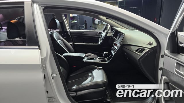 Hyundai Sonata 2019 — photo 10