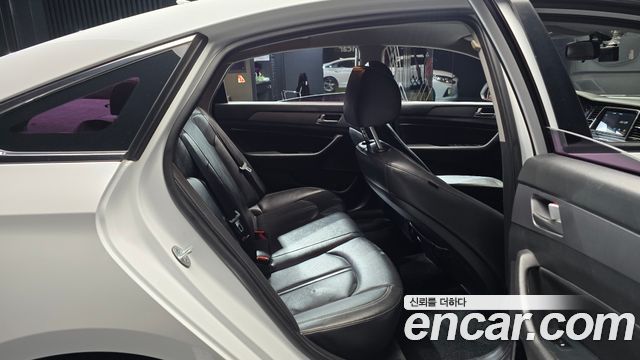 Hyundai Sonata 2019 — photo 12