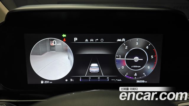 Kia Canival 2023 — photo 8
