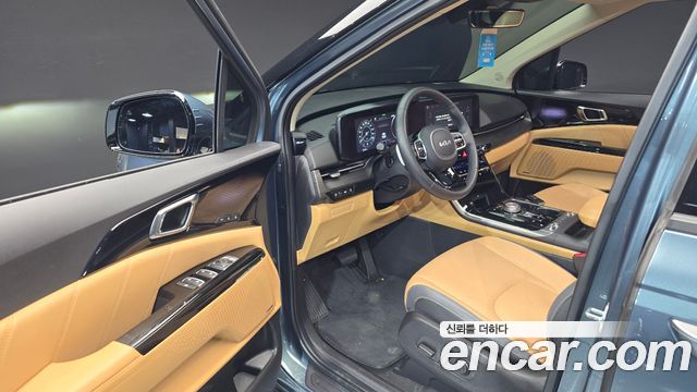 Kia Canival 2023 — photo 10