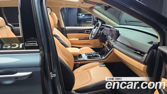 Kia Canival 2023 — photo 11