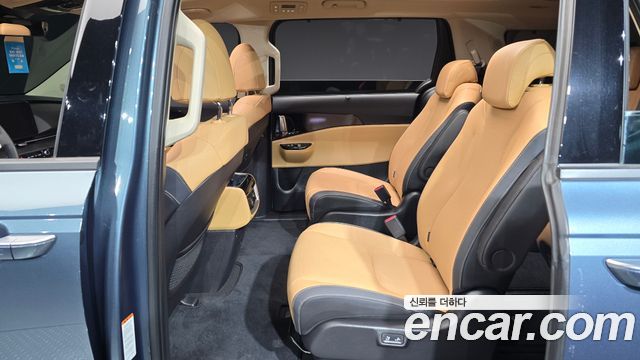 Kia Canival 2023 — photo 12