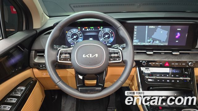 Kia Canival 2023 — photo 13