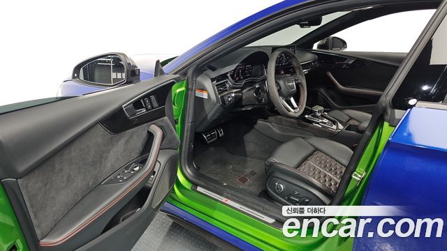 Audi RS5 2023 — photo 10