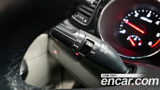 Kia Canival 2020 — photo 16