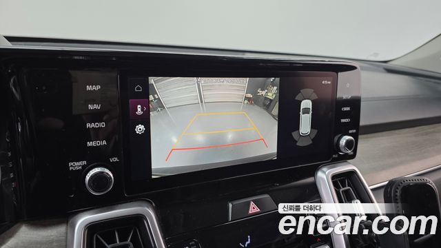 Kia Sorento 2022 — photo 16