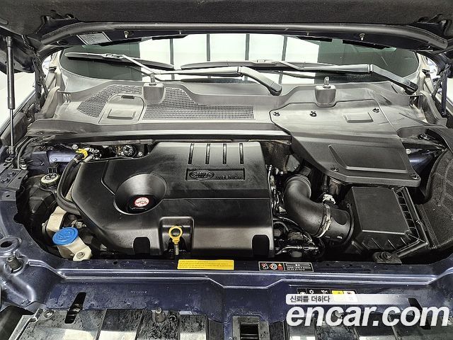 Land Rover Discovery Sport 2016 — photo 20