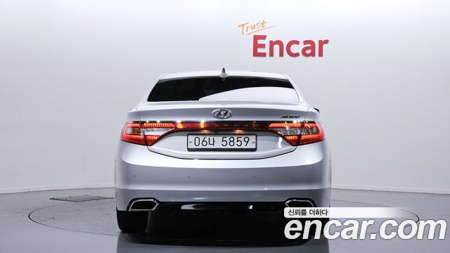 Hyundai Grandeur 2015 — photo 4