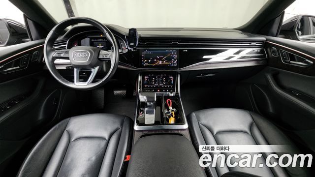 Audi Q8 2022 — photo 7