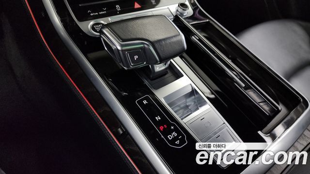 Audi Q8 2022 — photo 9