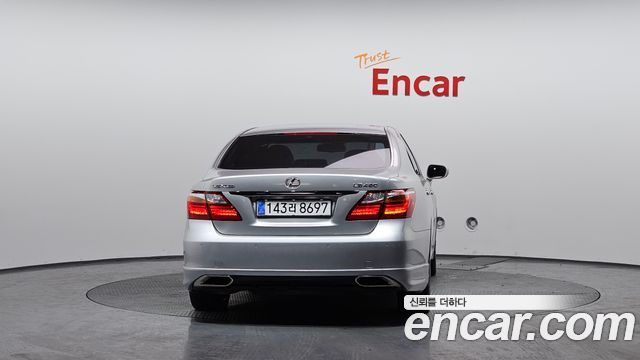 Lexus LS 2011 — photo 4
