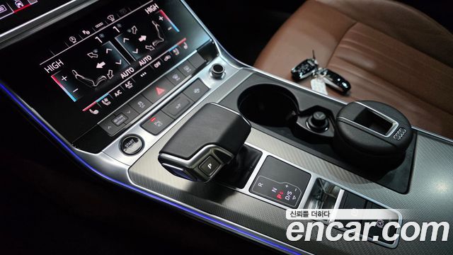 Audi A6 2021 — photo 9