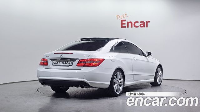 Mercedes-Benz E-Class 2013 — photo 2