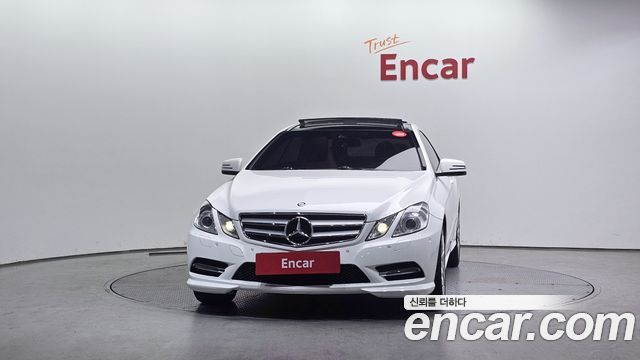 Mercedes-Benz E-Class 2013 — photo 3