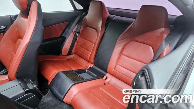 Mercedes-Benz E-Class 2013 — photo 12