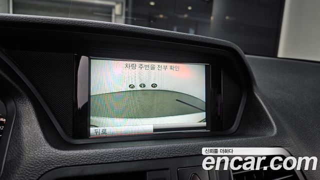 Mercedes-Benz E-Class 2013 — photo 15