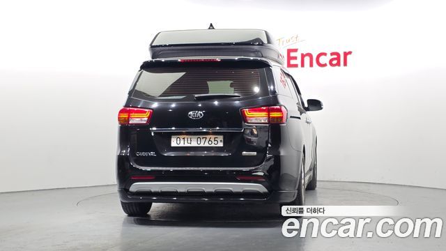 Kia Canival 2016 — photo 4