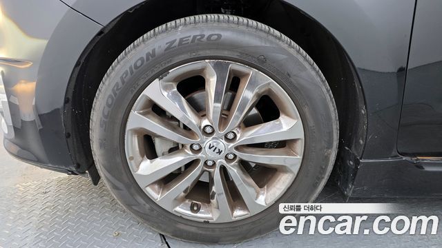 Kia Canival 2016 — photo 5