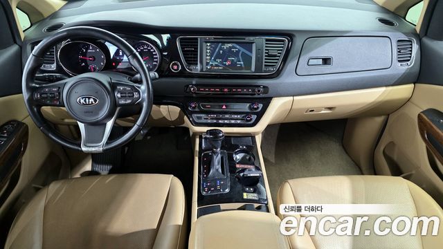 Kia Canival 2016 — photo 7