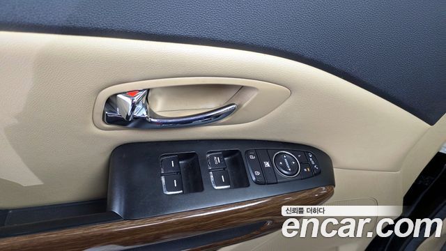 Kia Canival 2016 — photo 14