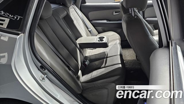 Hyundai AVANTE 2008 — photo 12