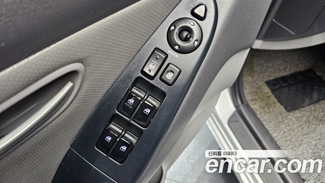 Hyundai AVANTE 2008 — photo 16