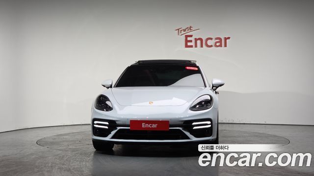 Porsche Panamera 2018 — photo 3