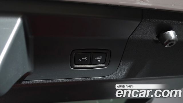 Porsche Panamera 2018 — photo 20