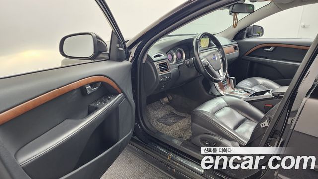 Volvo S80 2012 — photo 10