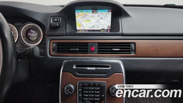 Volvo S80 2012 — photo 15