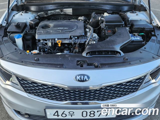 Kia K5 2016 — photo 9