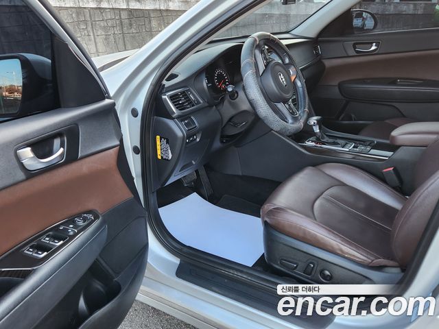 Kia K5 2016 — photo 10