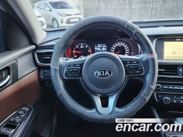 Kia K5 2016 — photo 15