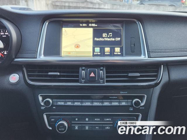 Kia K5 2016 — photo 16