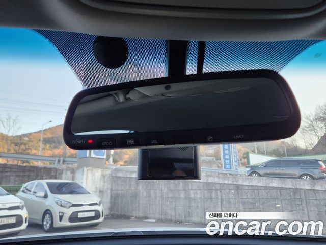 Kia K5 2016 — photo 18
